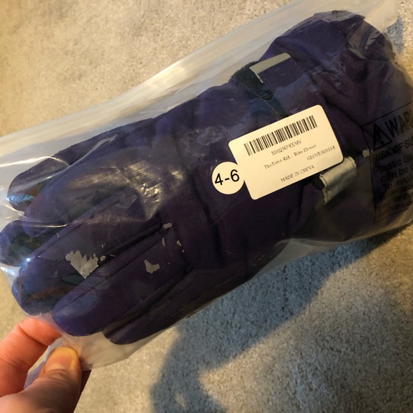 Kids winter gloves size 4-6 years - Picture 3 of 5